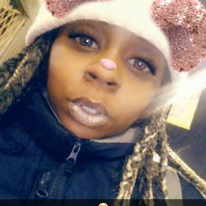 Meet your Posher, Chanel